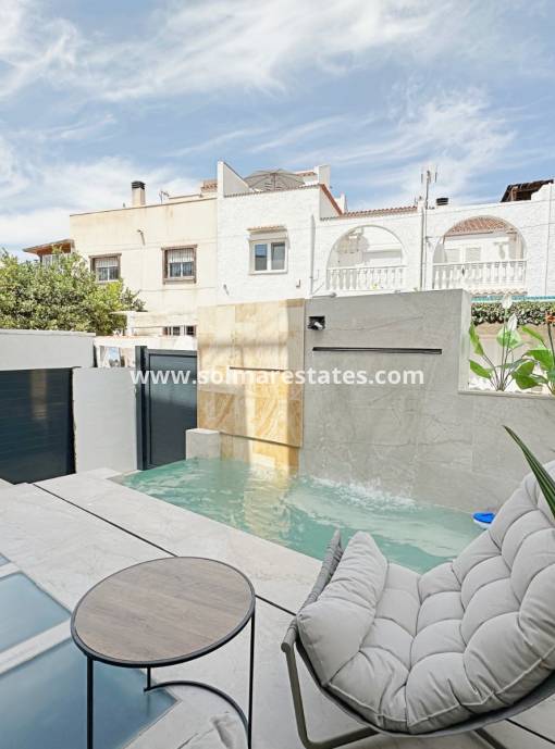 Casa de pueblo - Venta - Torrevieja - Torrevieja