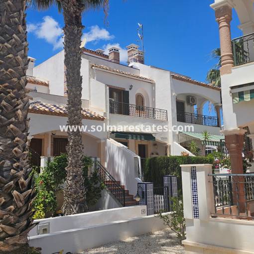 Casa de pueblo - Venta - Villamartin - PAU 8
