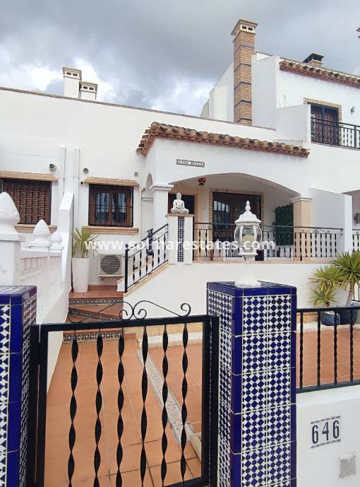 Casa de pueblo - Venta - Villamartin - PAU 8