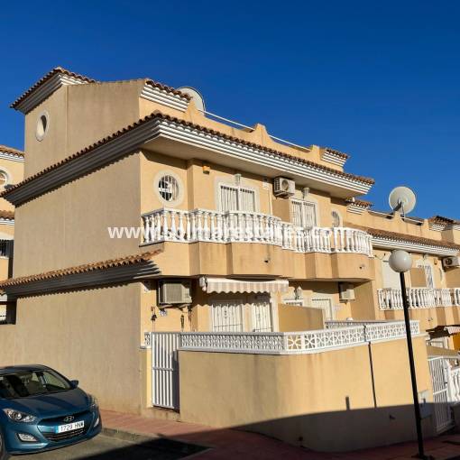 Casa de pueblo - Venta - Villamartin - R-65919
