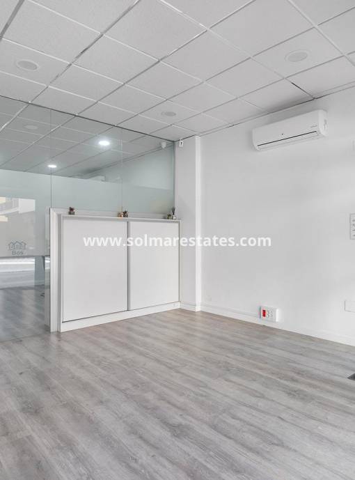 Commercial - Resale - Torrevieja - La Mata