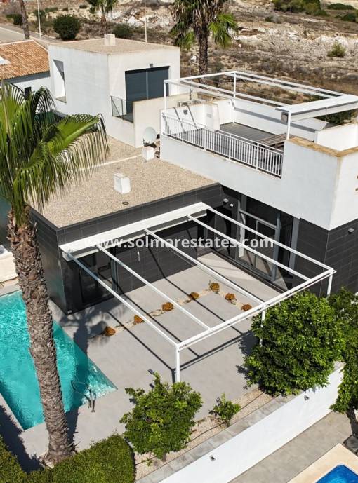 Detached Villa - Resale - Algorfa - La Finca Golf Resort