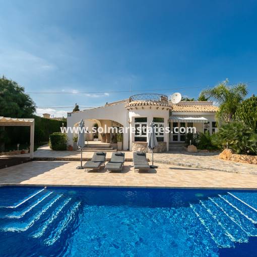 Detached Villa - Resale - Campoamor - Lomas de Don Juan