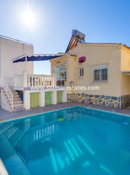 Detached Villa - Resale - La Marina - La Marina