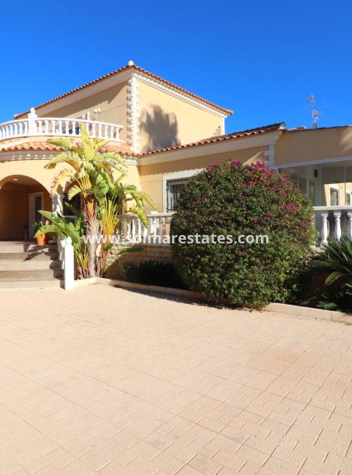 Detached Villa - Resale - La Marina - La Marina