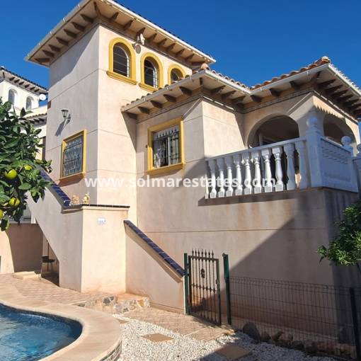 Detached Villa - Resale - La Zenia - R-73646