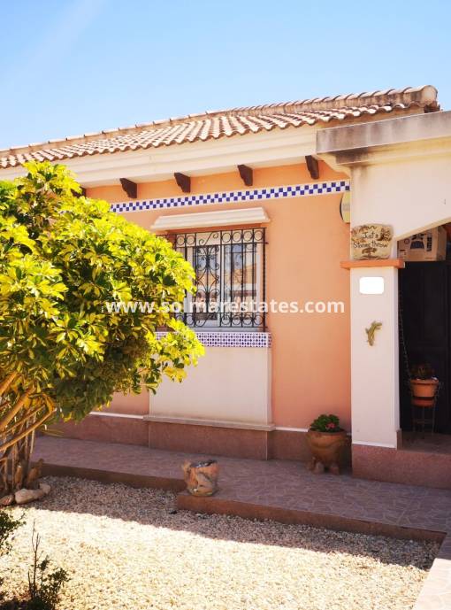 Detached Villa - Resale - Los Montesinos - La Herrada