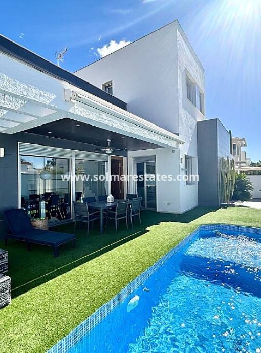 Detached Villa - Resale - Mil Palmeras - Mil Palmeras