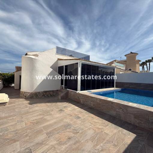Detached Villa - Resale - Playa Flamenca - Urb Horizonte