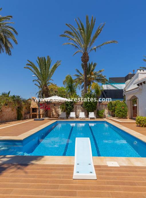 Detached Villa - Resale - Punta Prima - Beachside Punta Prima