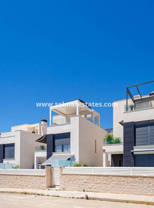 Detached Villa - Resale - Punta Prima - La Cinuelica