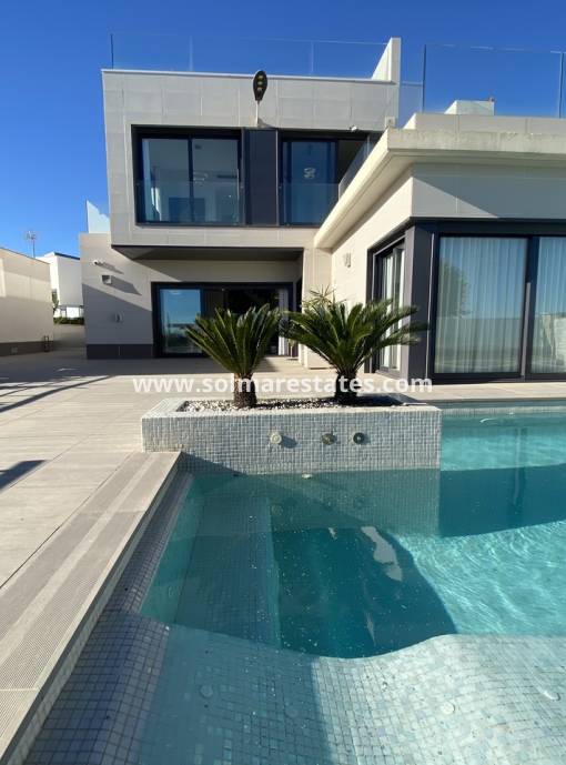 Detached Villa - Resale - San Miguel De Salinas - Res. Bellavista