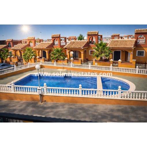 Detached Villa - Resale - Torrevieja - Aguas Nuevas