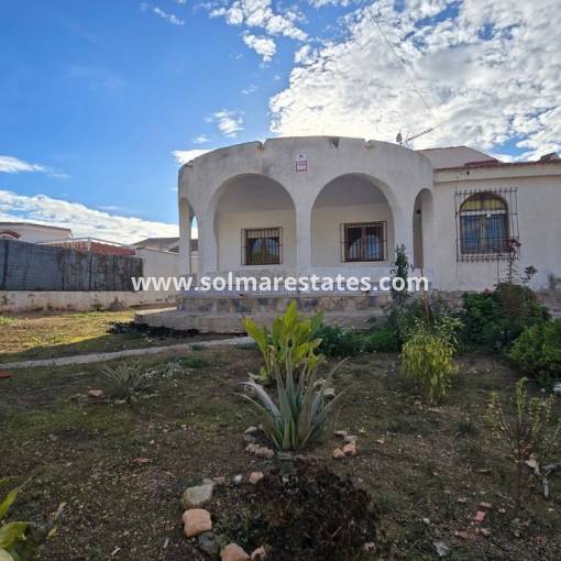Detached Villa - Resale - Torrevieja - El Chaparral