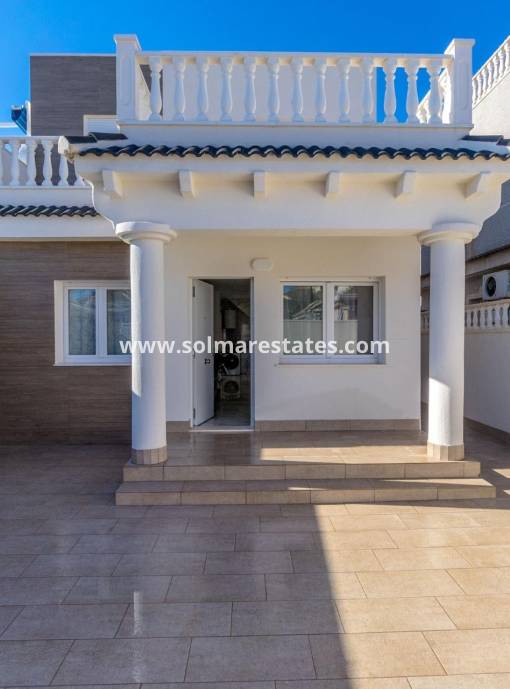 Detached Villa - Resale - Torrevieja - El Chaparral