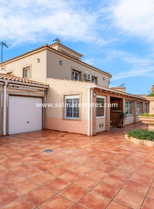 Detached Villa - Resale - Torrevieja - El Chaparral