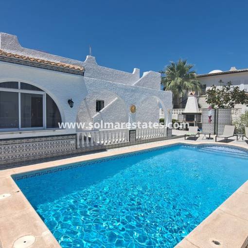 Detached Villa - Resale - Villamartin - Blue Lagoon