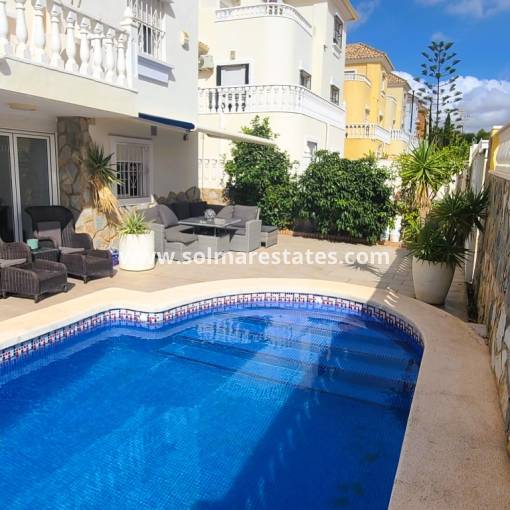 Detached Villa - Resale - Villamartin - Bosque De Las Lomas