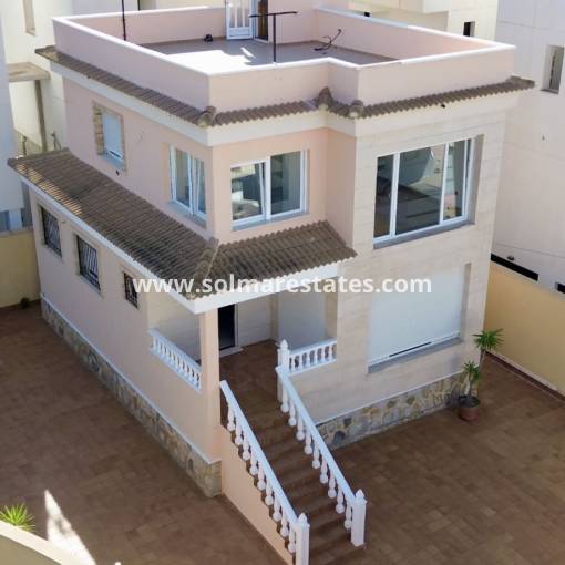 Detached Villa - Resale - Villamartin - Las Filipinas