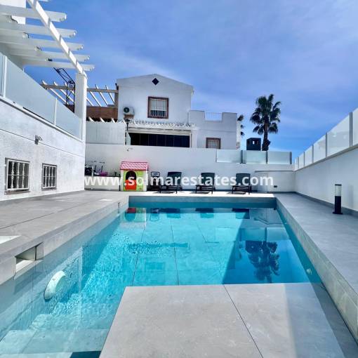 Detached Villa - Resale - Villamartin - Las Filipinas