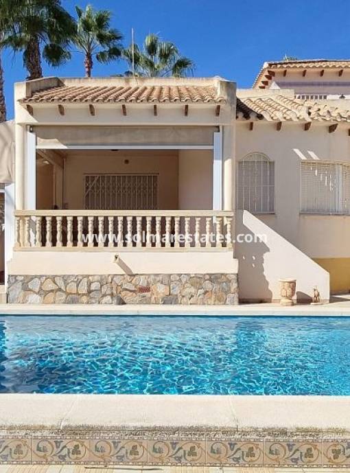 Detached Villa - Resale - Villamartin - Las Ramblas