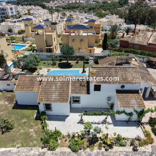 Detached Villa - Resale - Villamartin - Los Dolses