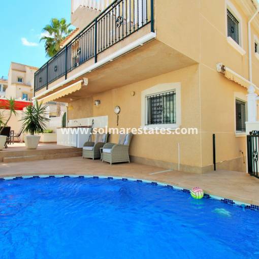 Detached Villa - Resale - Villamartin - Monte Golf