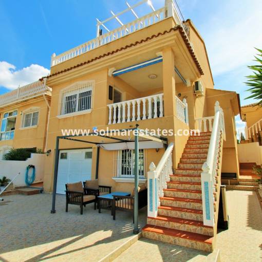 Detached Villa - Resale - Villamartin - Monte Golf