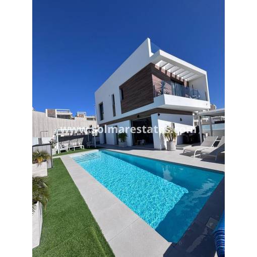 Detached Villa - Resale - Villamartin - PAU 26