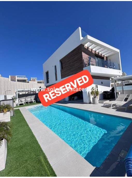 Detached Villa - Resale - Villamartin - PAU 26