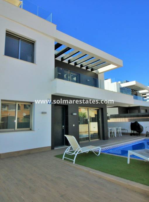 Detached Villa - Resale - Villamartin - PAU 26