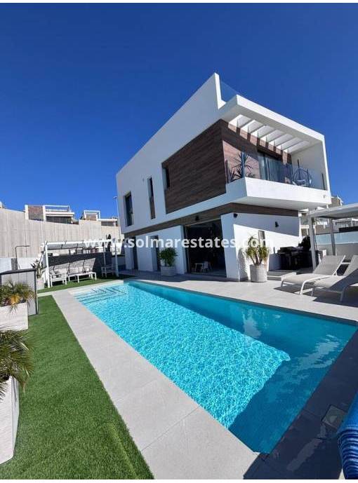 Detached Villa - Resale - Villamartin - PAU 8