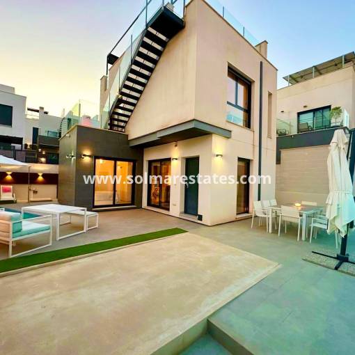 Detached Villa - Resale - Villamartin - R11423