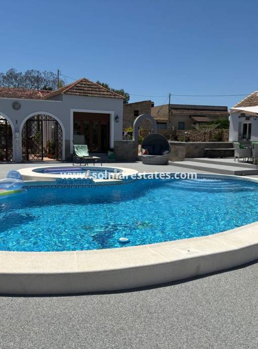 Freistehende Villa - Resale - Jacarilla - Jacarilla