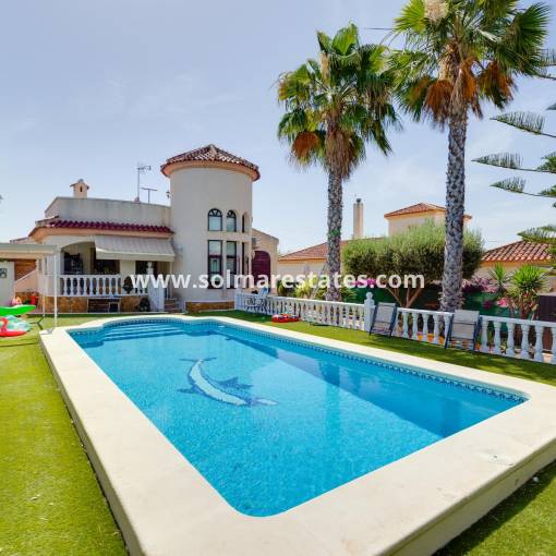 Freistehende Villa - Resale - La Marina - La Marina