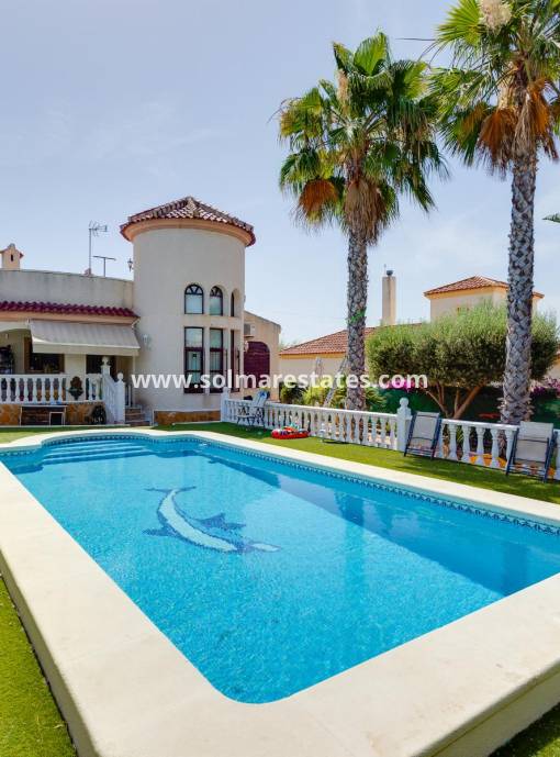 Freistehende Villa - Resale - La Marina - La Marina