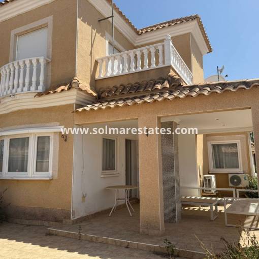 Freistehende Villa - Resale - Playa Flamenca - La Pinada