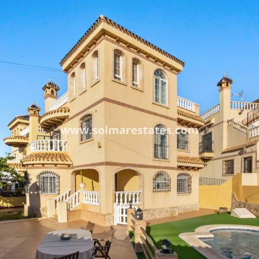 Freistehende Villa - Resale - Playa Flamenca - R-33268