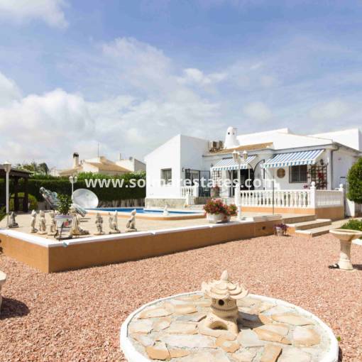 Freistehende Villa - Resale - Torrevieja - R11609