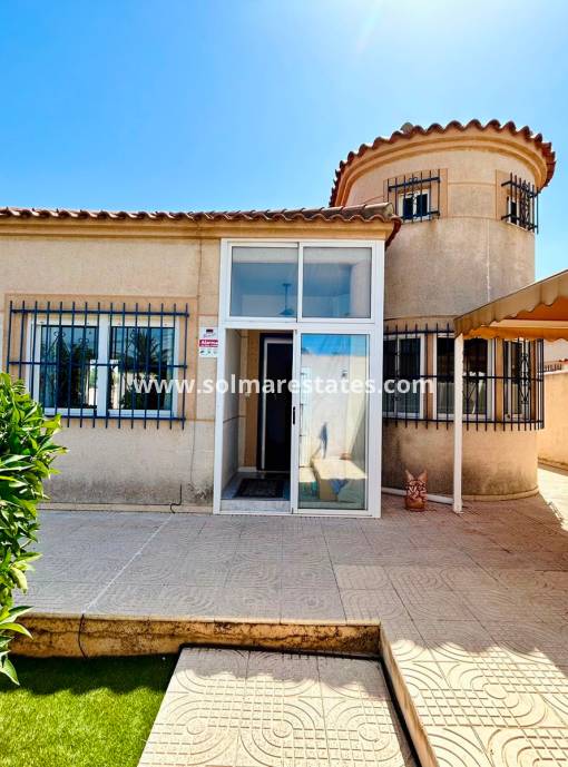 Freistehende Villa - Resale - Torrevieja - San Luis