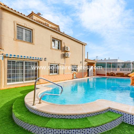 Freistehende Villa - Resale - Torrevieja - Torrevieja