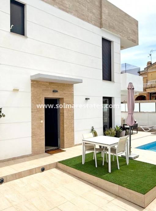 Freistehende Villa - Resale - Villamartin - El Galan