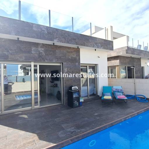 Freistehende Villa - Resale - Villamartin - R-54129