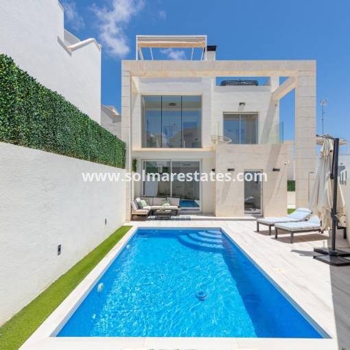 Fristående villa - Resale - Cabo Roig - R11984