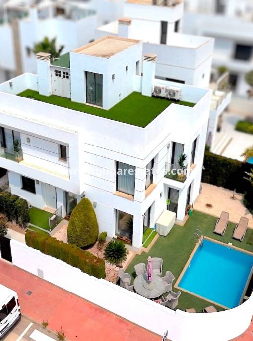 Fristående villa - Resale - Ciudad Quesada - Dona Pepa