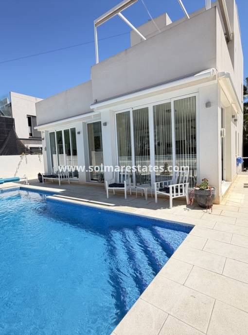 Fristående villa - Resale - Mil Palmeras - Beachside Mil Palmeras
