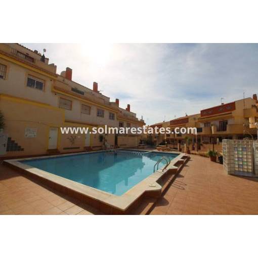 Half vrijstaand huis - Resale - La Zenia - Amapolas