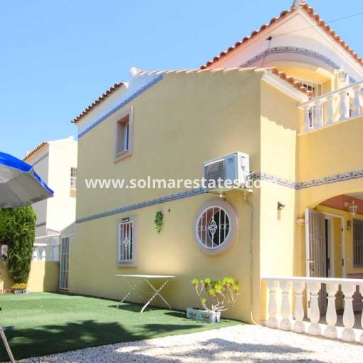 Half vrijstaand huis - Resale - Villamartin - R11521