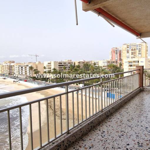 Lägenhet - Resale - Torrevieja - 1st Line to the sea