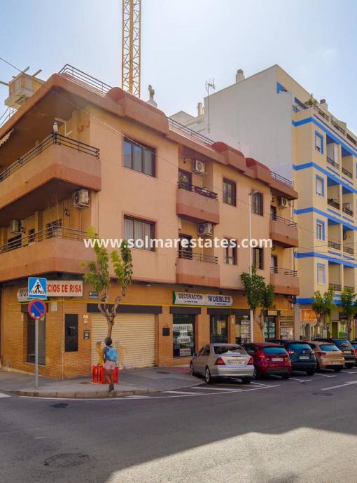 Lägenhet - Resale - Torrevieja - Centro - Muelle Pesquero